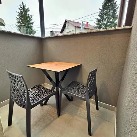 Ilidza - Pejton - Free Parking Appartamento