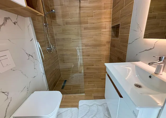 Ilidza - Pejton - Free Parking * סראייבו